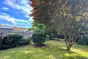 Einfamilienhaus mit Wintergarten, Garage + parkähnlichem Garten – Parallelstraße 62, 66127 Gersweiler, Saarbrücken – Vorschaubild 33