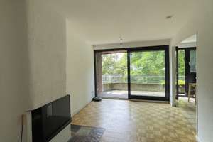 3-Zimmer-Wohnung mit Einbauküche, zwei Balkonen, Kamin und Fußbodenheizung in Düsseldorf-Unterrath