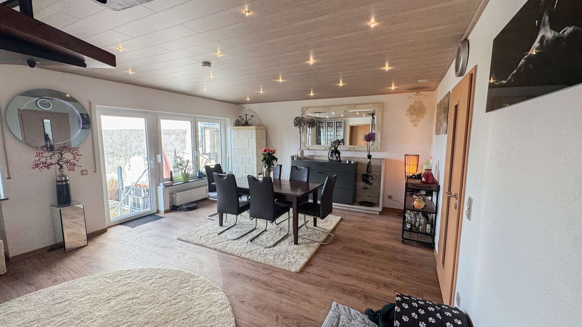 Immobilie in Weilburg - Großes Grundstück mit zwei renovierten Einfamilienhäuser und einer Einliegerwohnung vor Weilburg! - Bild 15