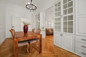 Charmanter Altbau mit Charakter: 3-Zimmer-Wohnung mit Fischgrätenparkett im 1. OG nahe Ku'damm. – Die vollständige Adresse der Immobilie erhältst du vom Anbieter., 10707 Wilmersdorf, Berlin – Vorschaubild 11