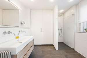 Top-Wohnlage im Herzen Stuttgarts! Exklusive, barrierefreie 4,5-Zimmer-Wohnung – Die vollständige Adresse der Immobilie erhältst du vom Anbieter., 70176 Rosenberg, Stuttgart – Vorschaubild 9