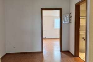 Vielseitig nutzbar: Vermieten oder einziehen – gepflegte DG-Wohnung in Top-Lage – Löschenhofweg 111, 47829 Uerdingen, Krefeld – Vorschaubild 9