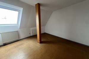 Wohnen mit Weitblick – großzügiges Dachgeschoss mit 4,50 m Deckenhöhe und großen Flächen – Die vollständige Adresse der Immobilie erhältst du vom Anbieter., 70376 Münster, Stuttgart – Vorschaubild 13