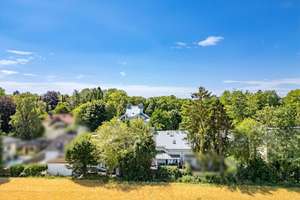 Wohnen zwischen Natur und Stadt – Doppelhaushälfte mit Pool – Die vollständige Adresse der Immobilie erhältst du vom Anbieter., 81925 Oberföhring, München – Vorschaubild 12
