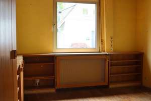 FAMILIENFREUNDLICHES GENERATIONENHAUS MIT GROSSEM GARTEN ZUM GRUNDSTÜCKSPREIS – Sodenstr. 5, 40593 Urdenbach, Düsseldorf – Vorschaubild 12