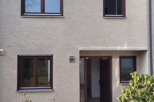 Schönes Reihenmittelhaus mit Garage in zentraler Wohnlage! – Sudetenweg 13-1, 71364 Winnenden – Vorschaubild 1
