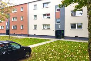 4-Zimmer-Wohnung frisch tapeziert