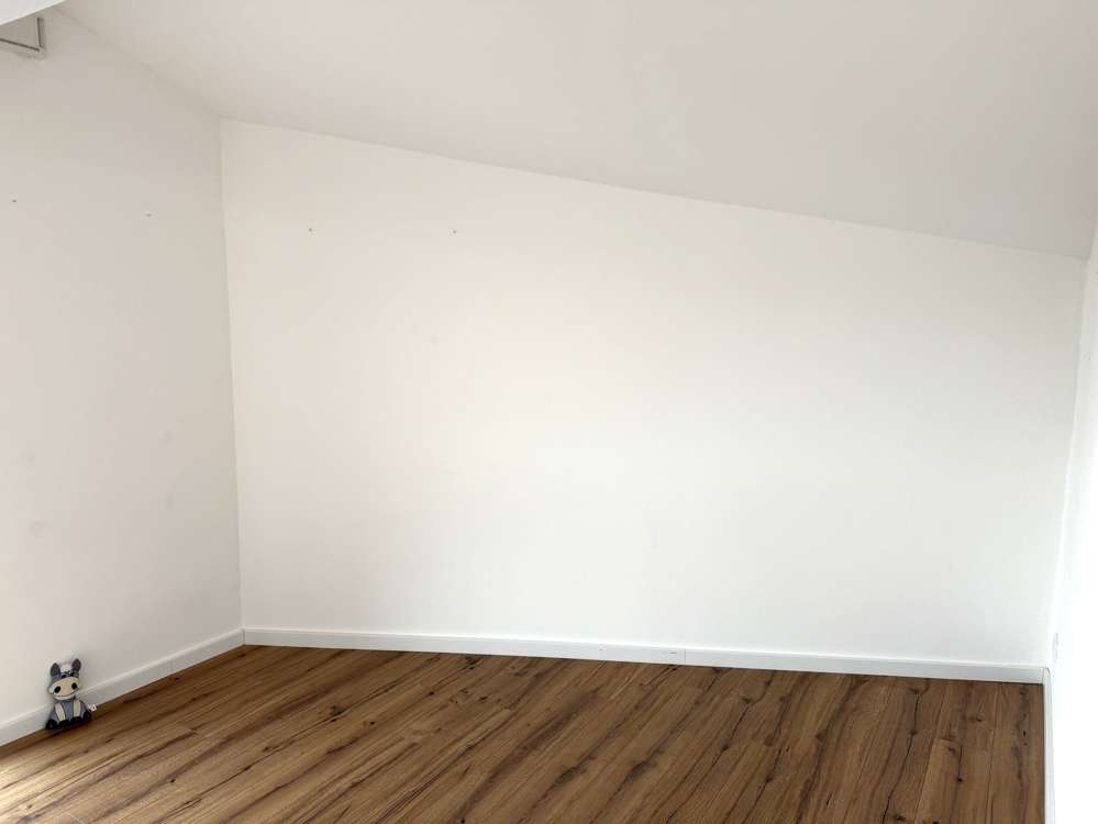 Immobilie in Mertesheim - Frische Luft, freier Blick, hoher Wohnkomfort = Lebensqualität! Modernes EFH m. ELW in Mertesheim! - Bild 37