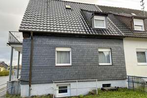 Renovierungsbedürftige Doppelhaushälfte mit Garage auf einem Erbpachtgrundstück in Hamm/Sieg! – Die vollständige Adresse der Immobilie erhältst du vom Anbieter., 57577 Hamm (Sieg) – Vorschaubild 3