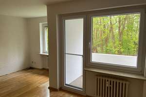 Schöne 3 Zimmerwohnung mit Balkon 1 OG – Köslinstraße 42, 38124 Heidberg-Melverode, Braunschweig – Vorschaubild 4