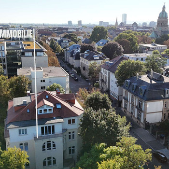 Stilvolle 3-Zimmer-Wohnung in einer repräsentativen Jugendstilvilla direkt am Luisenpark!