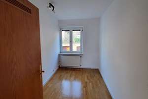 Große 4 1/2 Zimmerwohnung mit Balkon im Stuttgarter Westen – Lenaustr. 4, 70193 Kräherwald, Stuttgart – Vorschaubild 7