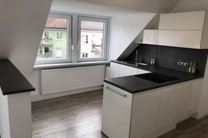 Moderne 2,5-Zimmerwohnung mit EBK in bester Lage – St.-Benedikt-Straße 4, 97072 Altstadt, Würzburg – Vorschaubild 3