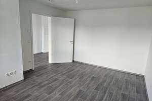 ​Neubau-Komfort (Bj. 2022): Barrierefreie 66 m² Seniorenwohnung (ab 58 J.) mit EBK,  – Nürnberg Straße 43, 91154 Roth – Vorschaubild 11