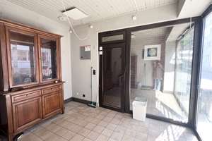 Wohnen im Herzen von Neuss: RMH in Innenstadtlage mit Ladenlokal und großem Gestaltungspotenzial – Die vollständige Adresse der Immobilie erhältst du vom Anbieter., 41460 Innenstadt, Neuss – Vorschaubild 2