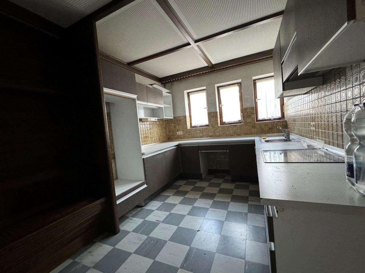 Immobilie in Friedberg - Renovierungsbedürftiges Ein- bis Zweifamilienhaus hervorragende Lage in Friedberg-West - Bild 11