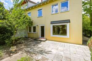 Familienhaus mit großem Entwicklungspotenzial, Hobbyraum & Studio im begehrten Österreicherviertel – Radstädterstraße 8, 80687 Am Westbad, München – Vorschaubild 2