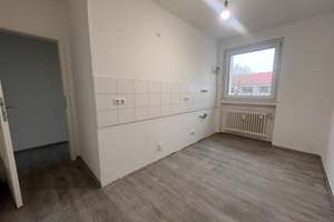 Ihr neues Zuhause: 3-Zimmer-Wohnung mit großem Balkon! – Schlesische Str. 13, 49088 Dodesheide, Osnabrück – Vorschaubild 5