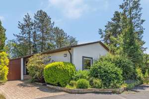 Traumhafter Ausblick! Bungalow mit Einliegerwohnung in erstklassiger Lage von Erlangen-Sieglitzhof – Die vollständige Adresse der Immobilie erhältst du vom Anbieter., 91054 Sieglitzhof, Erlangen – Vorschaubild 2