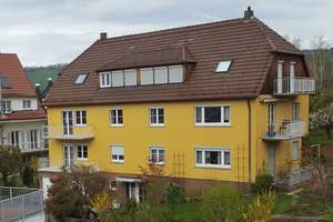 Wohnen im Grünen – frisch renovierte 3-Zimmer-Wohnung mit Sonnenterrasse