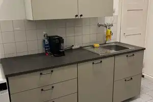 !Top Wohnung,renoviert,EBK neu (Ablöse),Wintergarten,Erker,Altbau,3-Meter-Decken,ÖPNV-Park-SWR-Nähe – Stöckachstraße 2, 70190 Stuttgart – Vorschaubild 10