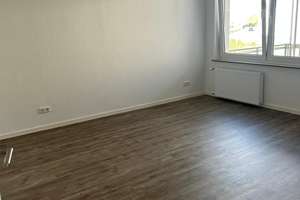 Bismarckstr. 90, Helle, renovierte 3-Zimmer Wohnung mit Dachterrasse und Balkon in Remscheid – Bismarckstraße 90, 42859 Zentralpunkt, Remscheid – Vorschaubild 6