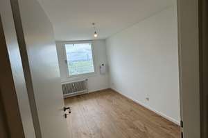 Helle 3-Zimmer Wohnung mit Balkon in Augsburg-Bärenkeller – Heckenrosenweg 11, 86156 Bärenkeller, Augsburg – Vorschaubild 5
