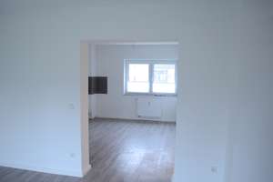 Mehrparteienhaus mit weiterem Entwicklungspotenzial – Die vollständige Adresse der Immobilie erhältst du vom Anbieter., 51107 Rath/Heumar, Köln – Vorschaubild 9