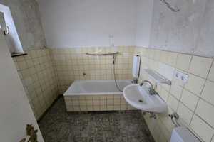 Sanierte 3-Zimmer-Wohnung in Benrath – Am Wald 35 A, 40597 Düsseldorf – Vorschaubild 2
