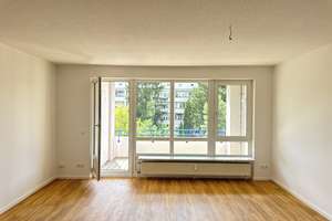 Zentral und ruhig gelegene 2-Zimmerwohnung mit Balkon und Garage in Berlin Plänterwald zu verkaufen. – Die vollständige Adresse der Immobilie erhältst du vom Anbieter., 12437 Plänterwald, Berlin – Vorschaubild 2