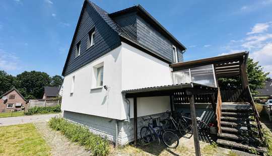 Bild von Attraktives Doppelhaus mit Potenzial / Finanzierung durch Mieteinnahmen in begehrter Lage