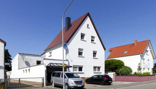 Bild von 3-Familienhaus mit gr. Gewerbehalle in ruhiger Lage von Griesheim