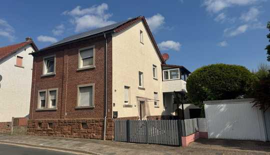 Bild von Großes Zweifamilienhaus mit viel Potenzial und neuer Heizung!