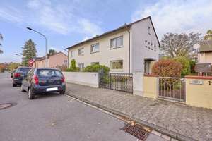 Pure Lebensqualität – charmante Zweifamiliendoppelhaushälfte im Familienidyll – Die vollständige Adresse der Immobilie erhältst du vom Anbieter., 64297 Eberstadt, Darmstadt – Vorschaubild 2