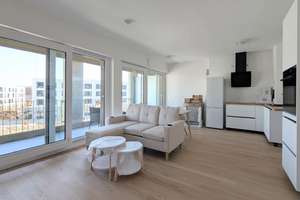 Erstbezug im "Patio Pasing": Löffelfertig möblierte 3-Zimmer-Wohnung mit Loggia & Home-Office