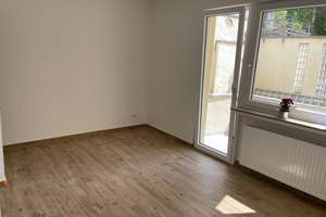 Frisch renovierte 1-Zimmer-Wohnung mit Balkon in Köln-Ehrenfeld – Wahlenstraße 64, 50823 Ehrenfeld (Ortsteil), Köln – Vorschaubild 3
