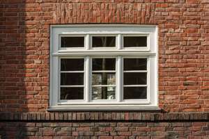 Backstein, Sprossenfenster, zwei Plätze draußen – 40476 Derendorf, Düsseldorf – Vorschaubild 17