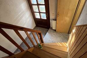 In schöner Ortsrand-/ Aussichtslage: Gepfl. EFH, u. a. mit Wintergarten, Kaminofen, Fußbodenheizung – Alte Weinstraße 33, 98554 Benshausen – Vorschaubild 55
