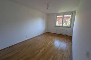 Geräumiges Reihenhaus mit 5 Schlafzimmern, Hobbykeller, TG-Stellplatz, Solar in Sauerlach – 82054 Sauerlach – Vorschaubild 5