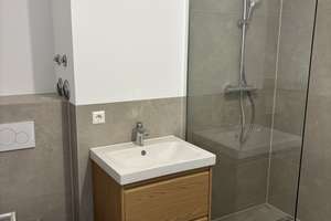 Frisch modernisierte 3-Zimmer-Wohnung mit Einbauküche und TG Stellplatz  in Gaggenau – Die vollständige Adresse der Immobilie erhältst du vom Anbieter., 76571 Gaggenau – Vorschaubild 2