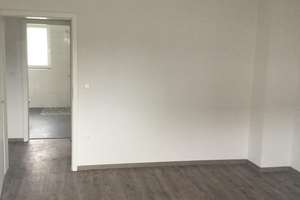 Modernes Wohnen in Sennestadt - Renovierte Wohnung mit Tageslichtbad und Balkon – Naheweg 30, 33689 Sennestadt, Bielefeld – Vorschaubild 4