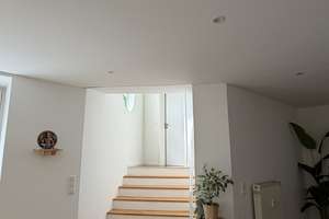 hochwertige 2,5 Zimmer Wohnung mit eigener Terrasse