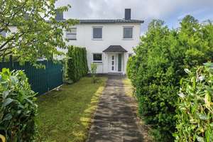 Komplett rennoviertes Endreihenhaus Henstedt-Ulzburg/Rhen 152 m² Wohn-/Nutzfläche *Von Privat*
