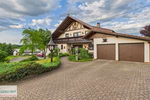GEMÜTLICHES WOHNHAUS IN TOP LAGE VON LOSHEIM AM SEE! – Die vollständige Adresse der Immobilie erhältst du vom Anbieter., 66679 Losheim am See – Vorschaubild 1
