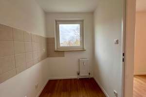 Moderne 2-Zimmer-Wohnung mit Balkon in Nürnberg – Herzogstandstraße 10, 90471 Langwasser Nordwest, Nürnberg – Vorschaubild 3
