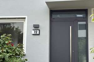 Reiheneckhaus, jetzt modern und saniert! Provisionsfrei für Käufer – Max-Planck-Straße 12, 53859 Niederkassel – Vorschaubild 2