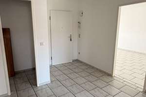 Gepflegte Dachgeschosswohnung in Köln-Höhenberg – Olpener Straße 140, 51103 Höhenberg, Köln – Vorschaubild 4