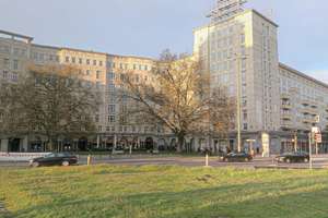 Unvermietete stilvolle 2-Zimmer-Wohnung im Denkmalensemble Strausberger Platz – Die vollständige Adresse der Immobilie erhältst du vom Anbieter., 10243 Friedrichshain, Berlin – Vorschaubild 2
