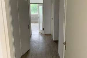 Vermietung nach Sanierung - Schöne 3 Zimmerwohnung mit Balkon – Schönweißstr. 16 D, 90461 Hummelstein, Nürnberg – Vorschaubild 2