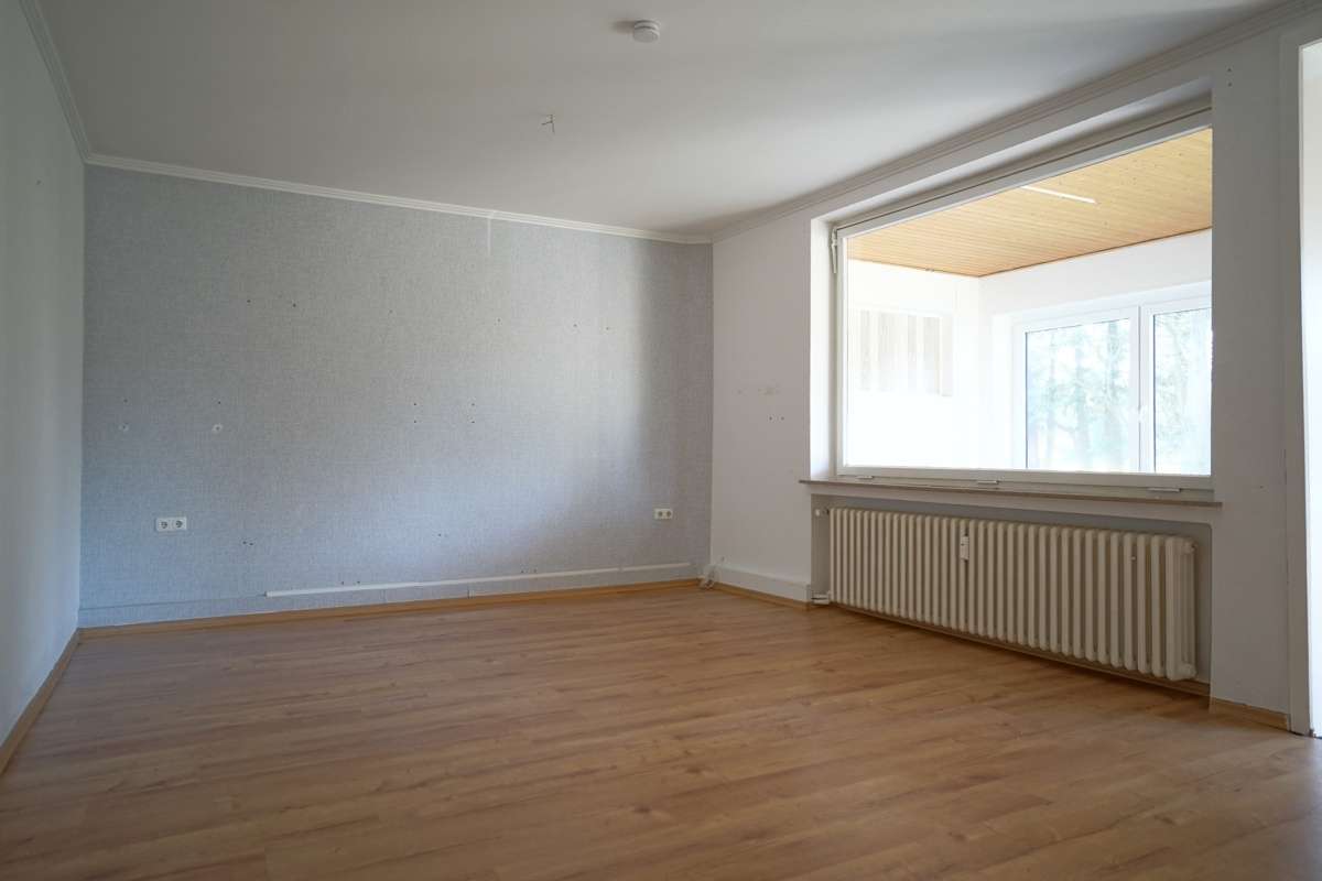 Immobilie in Schiffdorf - Volksbank Immobilien:
Einfamilienhaus mit Einliegerwohnung auf herrlichem Grundstück - Bild 17